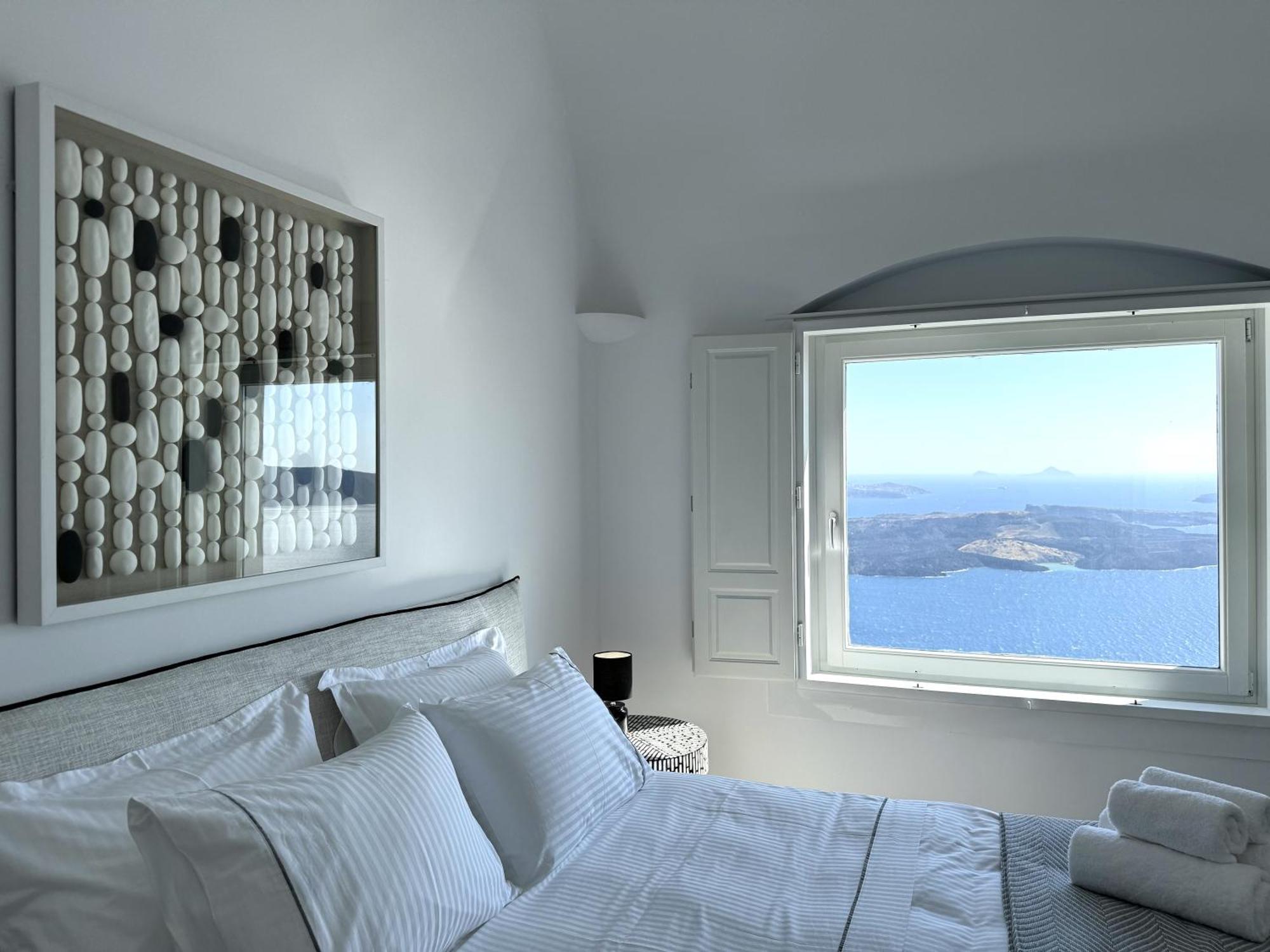 Ater Albus Collection By K&k Villa *