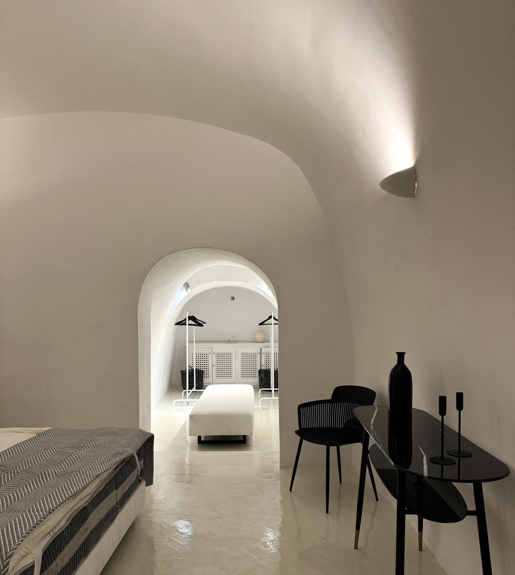 Ater Albus Collection By K&k Imerovigli (Santorini)