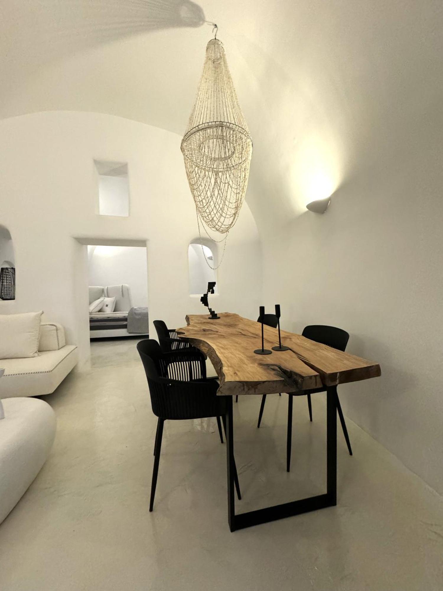 Ater Albus Collection By K&k Imerovigli (Santorini)